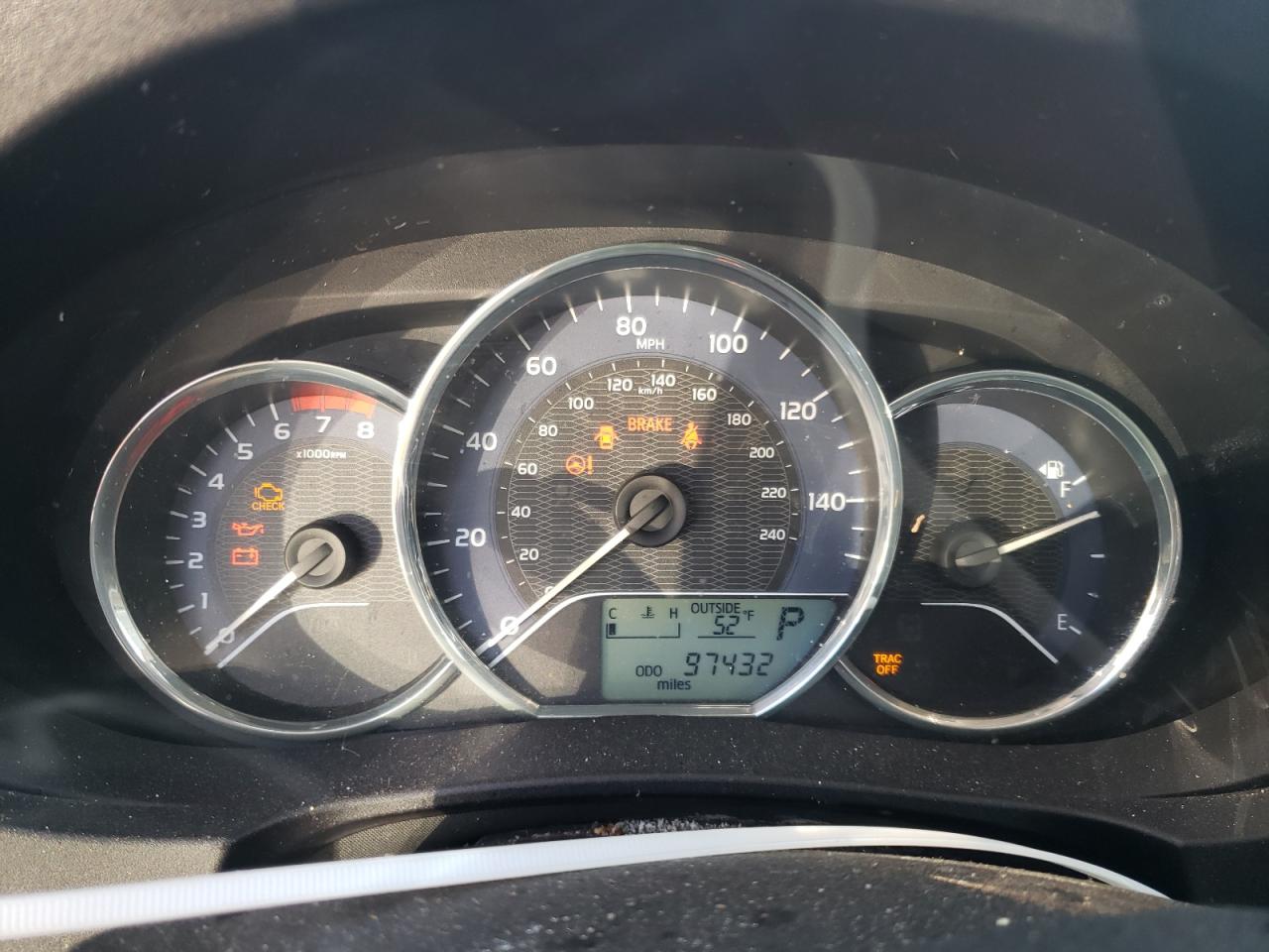 Photo 8 from auction – 2014 TOYOTA COROLLA L with VIN 2T1BURHE4EC160008