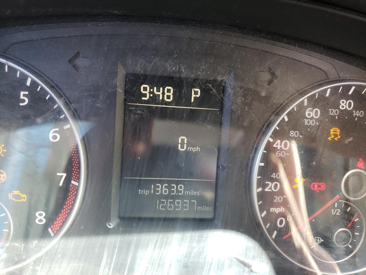 Photo 8 from auction – 2015 VOLKSWAGEN PASSAT S with VIN 1VWAS7A39FC080662