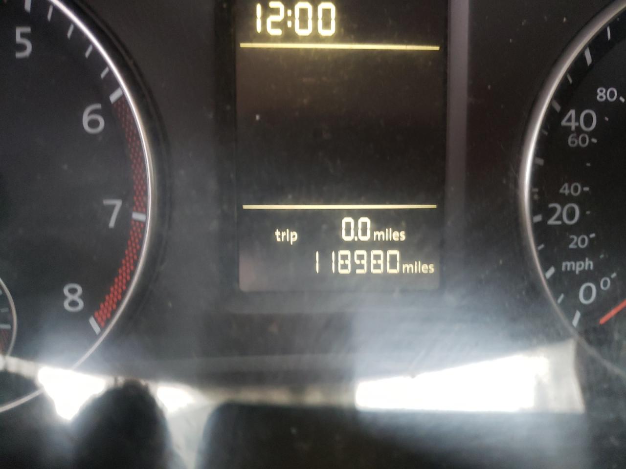 Photo 8 from auction – 2014 VOLKSWAGEN PASSAT S with VIN 1VWAT7A34EC081889