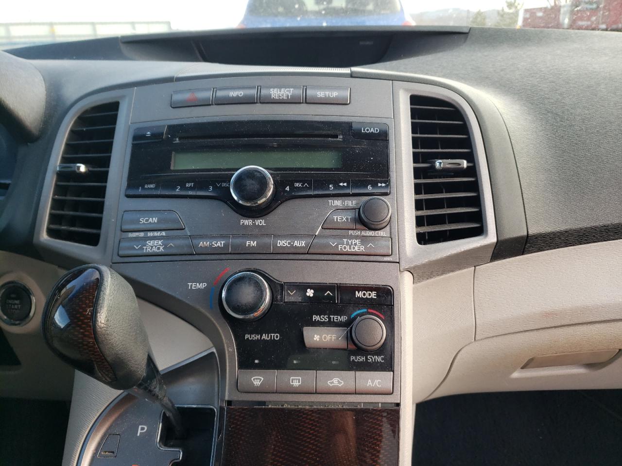 Photo 9 from auction – 2009 TOYOTA VENZA with VIN 4T3BK11A79U009349
