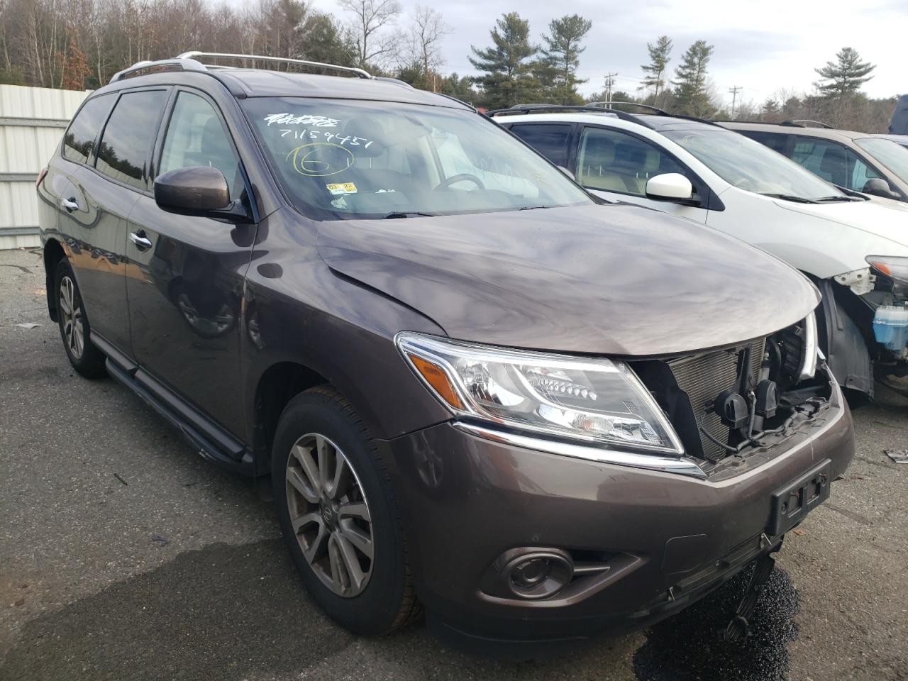 NISSAN PATHFINDER 2015 with VIN 5N1AR2MM1FC656018 - Photo from auction