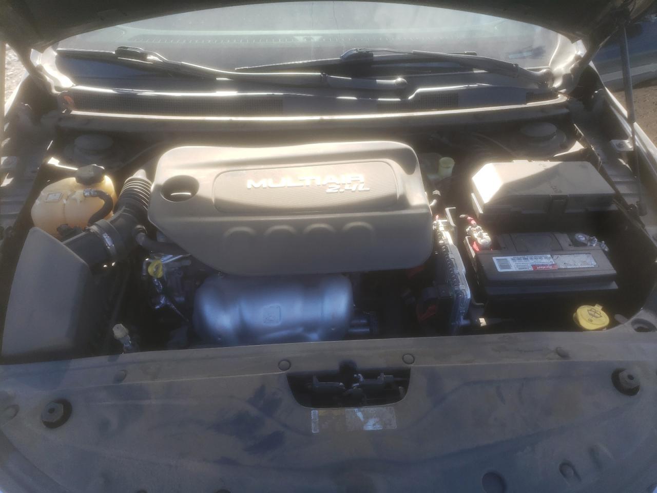 Photo 7 from auction – 2015 CHRYSLER 200 LIMITE with VIN 1C3CCCAB2FN706358