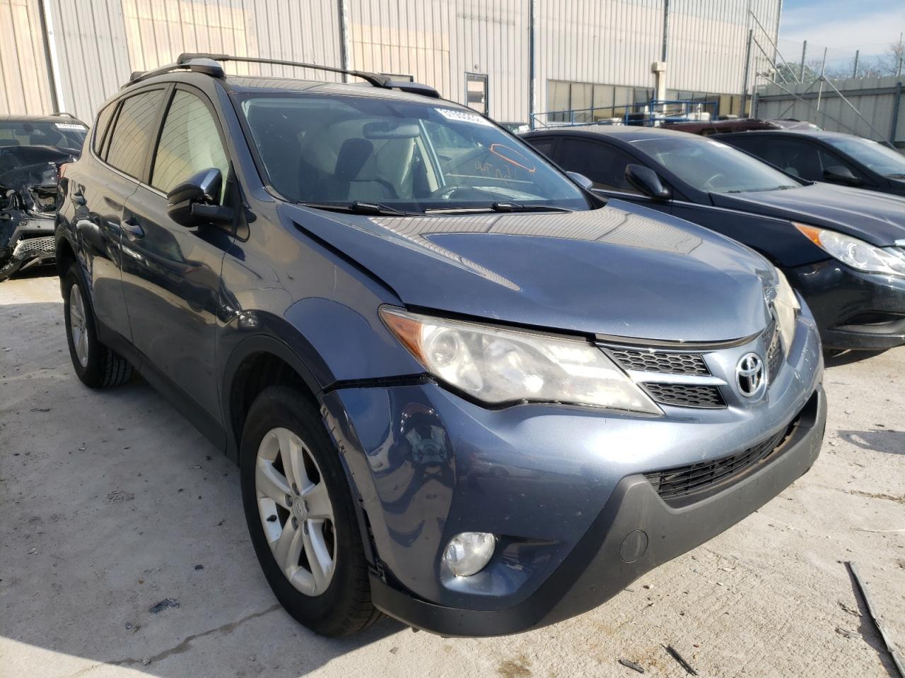 TOYOTA RAV4 XLE 2013 with VIN JTMRFREV8DD006660 - Photo from auction