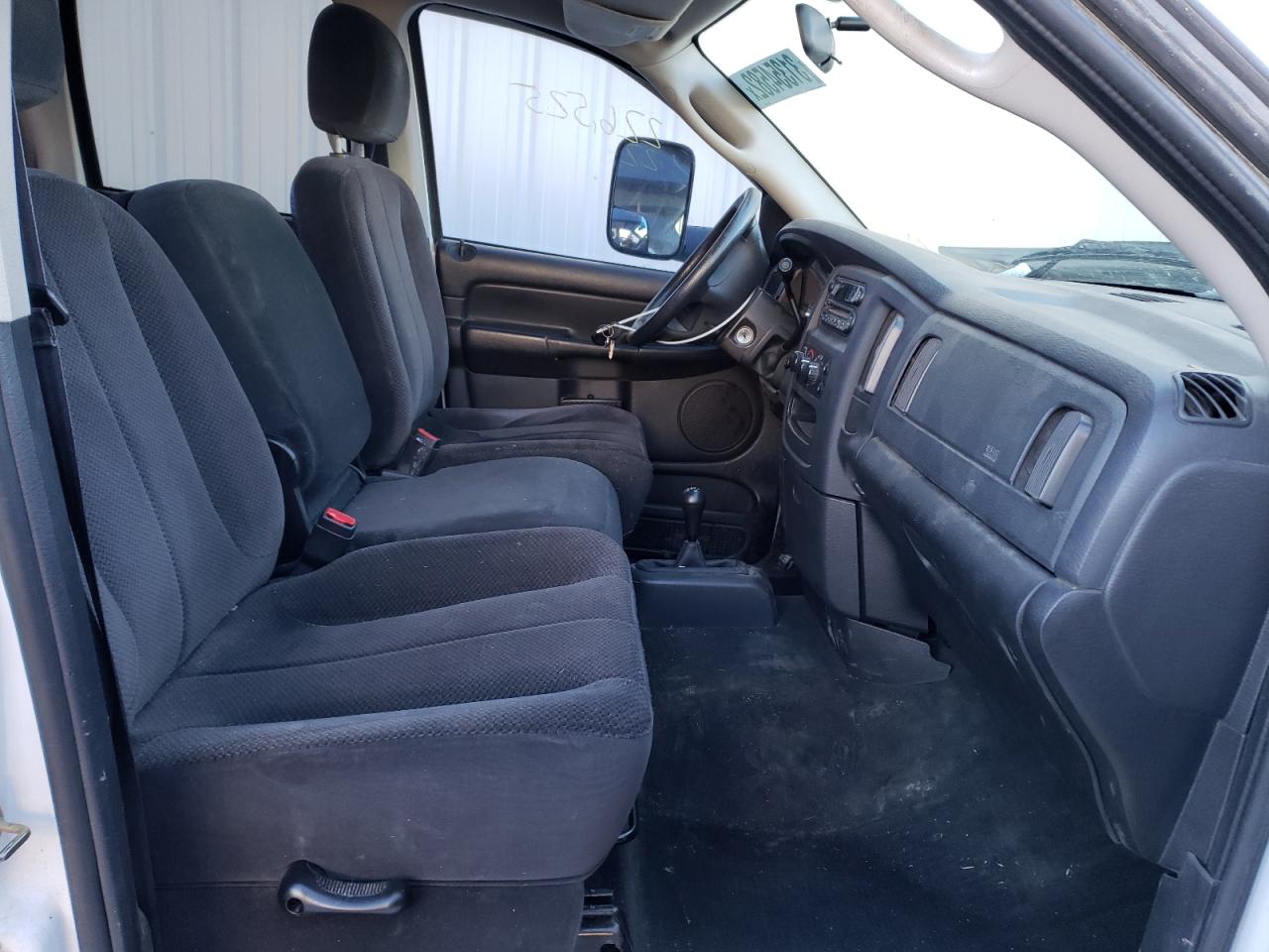 Photo 5 from auction – 2003 DODGE RAM 2500 S with VIN 3D7KU28C43G851053