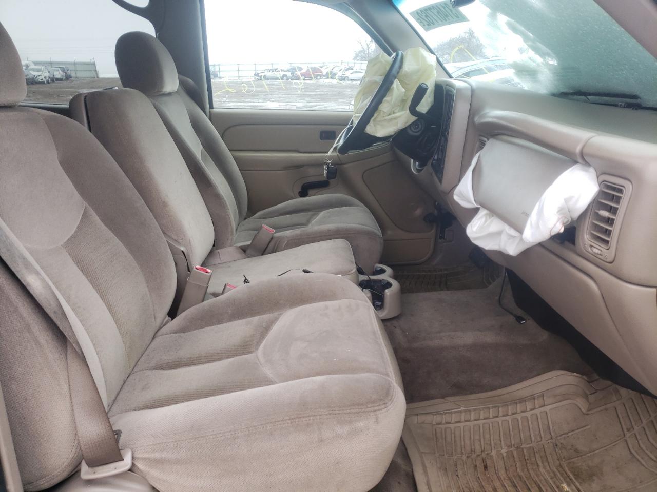 Photo 5 from auction – 2006 GMC NEW SIERRA with VIN 2GTEK13TX61149377