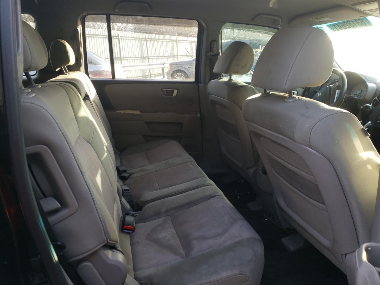 Photo 6 from auction – 2011 HONDA with VIN 5FNYF4H46BB021276