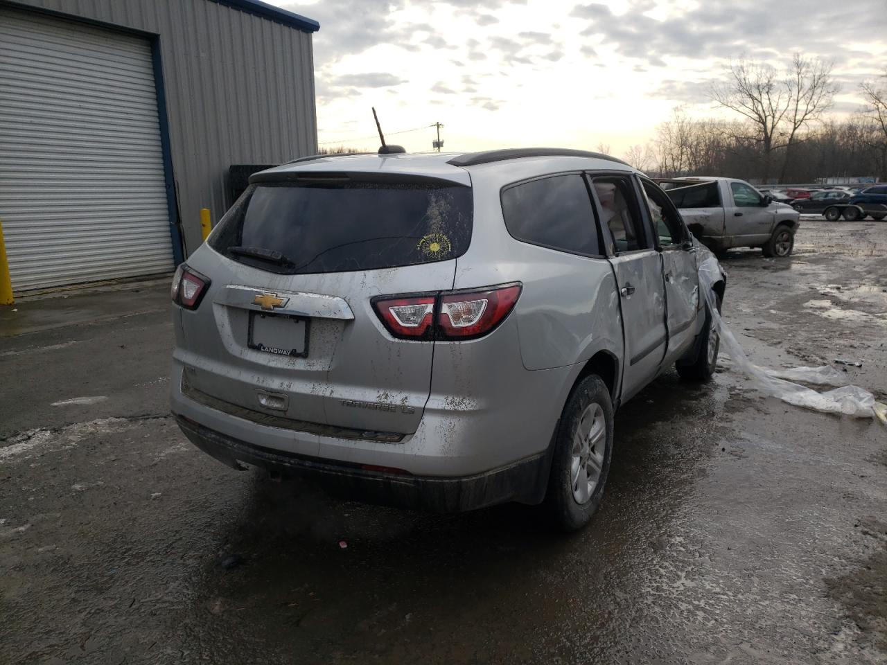 Photo 4 from auction – 2016 CHEVROLET TRAVERSE L with VIN 1GNKVFKD1GJ175401