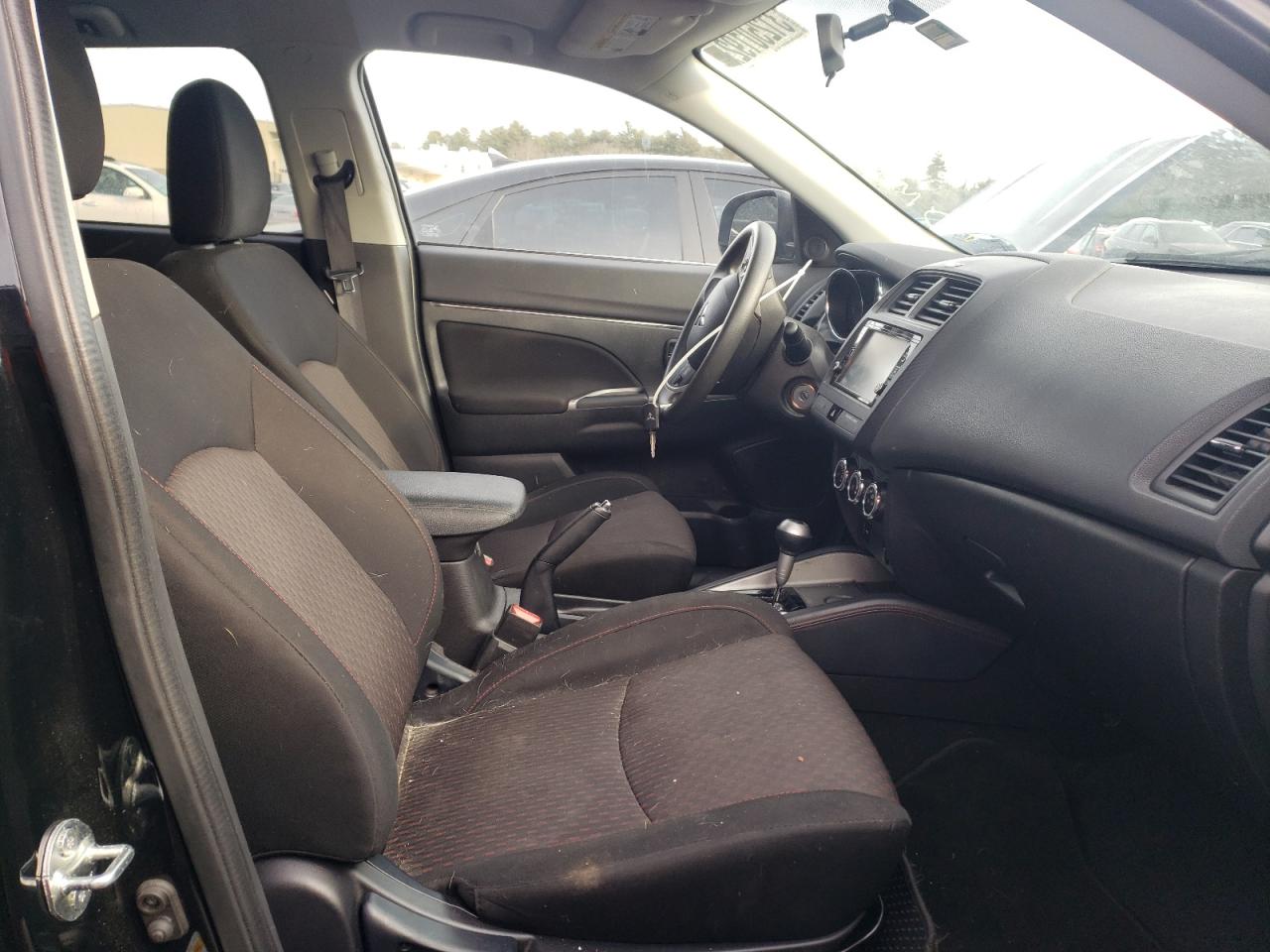 Photo 5 from auction – 2019 MITSUBISHI OUTLANDER with VIN JA4AP3AUXKU007479