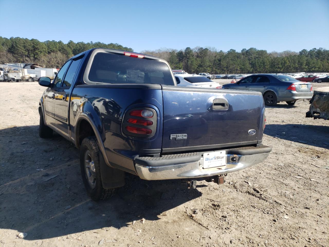 Photo 3 from auction – 2003 FORD F150 SUPER with VIN 1FTRW07L83KD63919