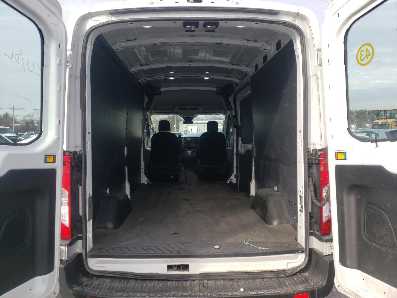 صورة رقم 6 من المزاد - 2020 FORD TRANSIT T- مع VIN 1FTBR2C85LKA34858