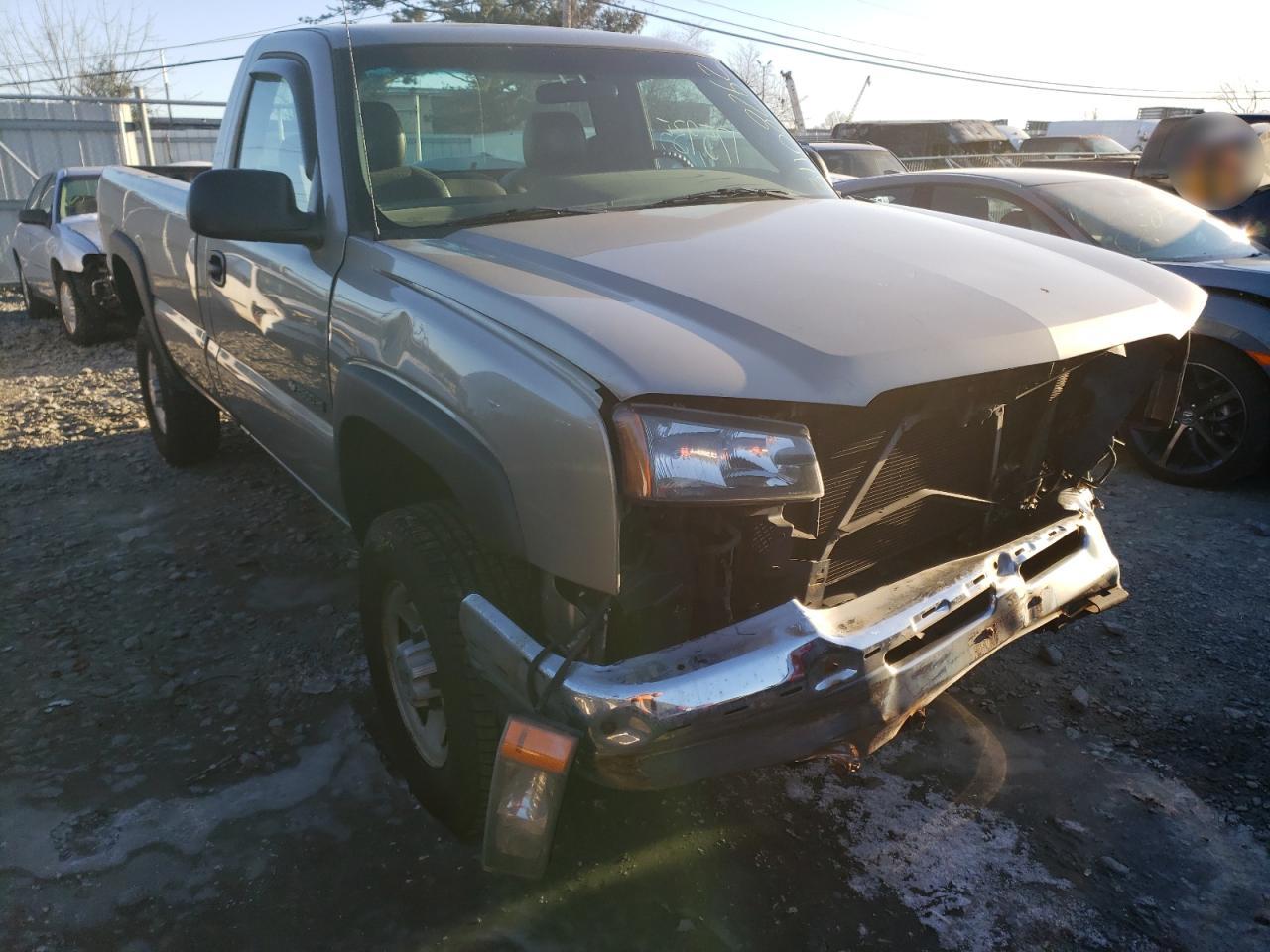 CHEVROLET SILVERADO 2003 with VIN 1GCHC24U83E215345 - Photo from auction