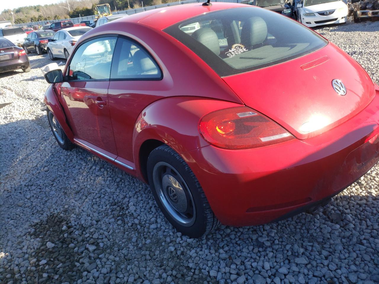 Photo 3 from auction – 2012 VOLKSWAGEN BEETLE with VIN 3VWJP7AT4CM628790