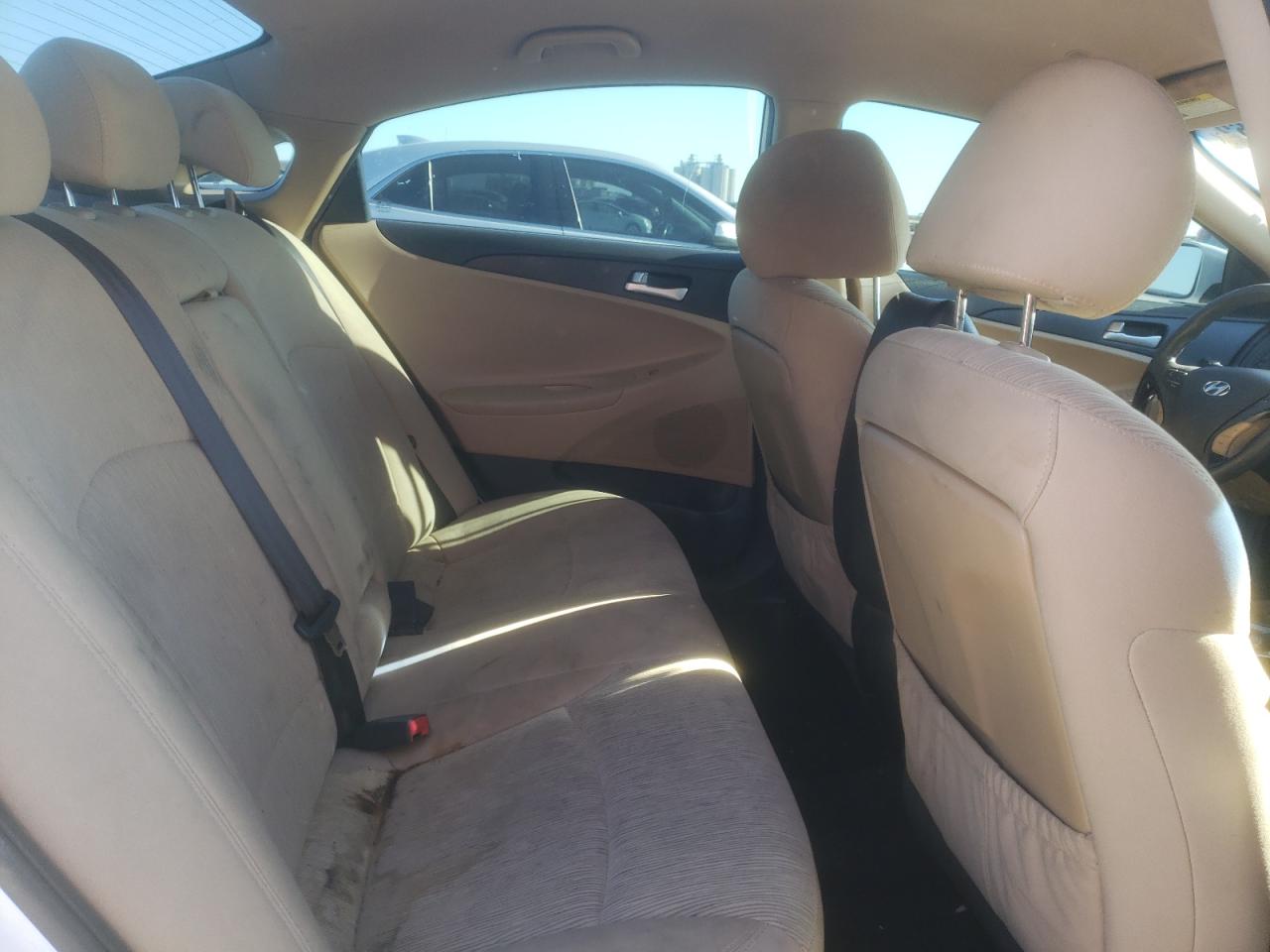 Photo 6 from auction – 2012 HYUNDAI SONATA GLS with VIN 5NPEB4AC3CH406278