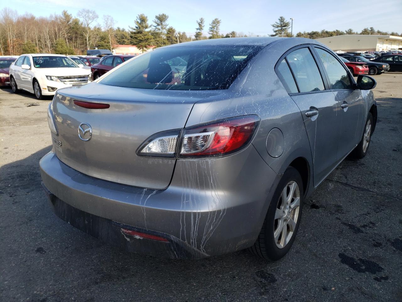 Photo 4 from auction – 2011 MAZDA 3 I with VIN JM1BL1VG3B1397034