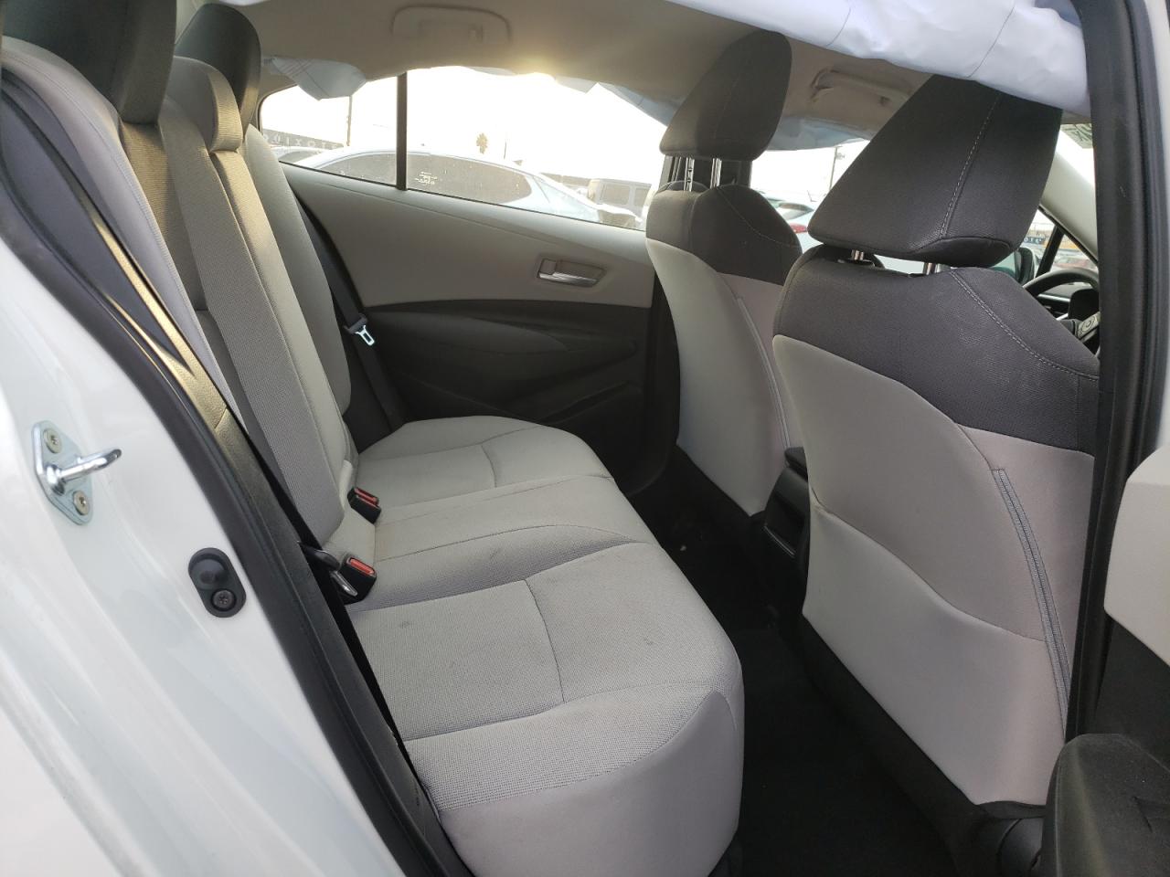 Photo 6 from auction – 2021 TOYOTA COROLLA LE with VIN 5YFEPMAE7MP235638