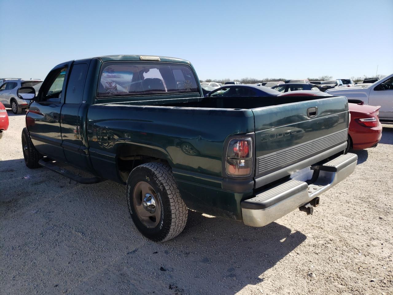 Photo 3 from auction – 2000 DODGE RAM 1500 with VIN 1B7HC13Z6YJ138335