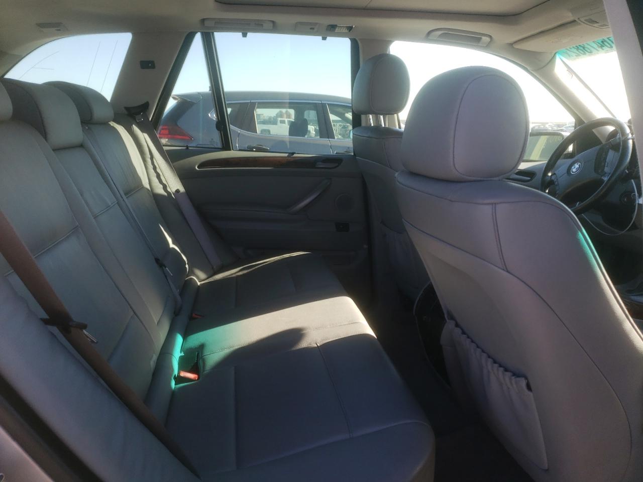Photo 6 from auction – 2005 BMW X5 3.0I with VIN 5UXFA13505LU48487