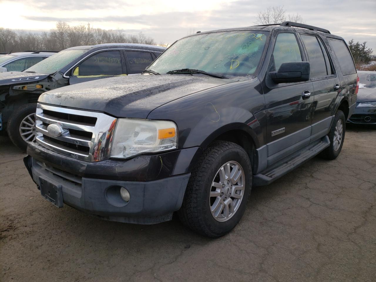 Photo 2 from auction – 2007 FORD EXPEDITION with VIN 1FMFU15597LA92013