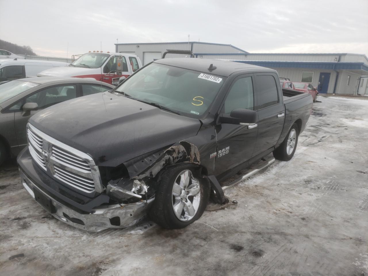 Photo 2 from auction – 2017 RAM 1500 SLT with VIN 3C6RR7LT2HG729031