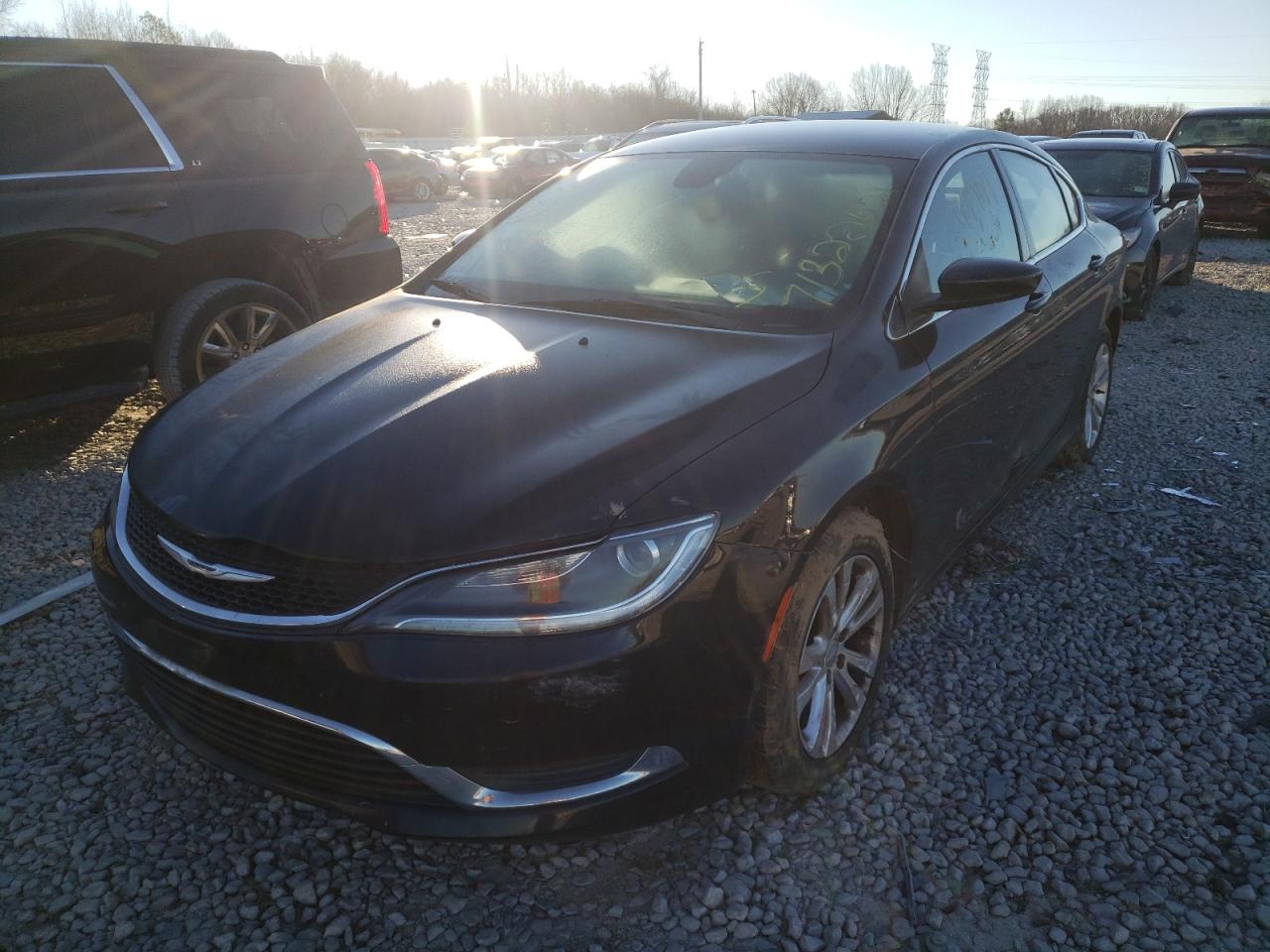 Photo 2 from auction – 2015 CHRYSLER 200 LIMITE with VIN 1C3CCCAB6FN714222