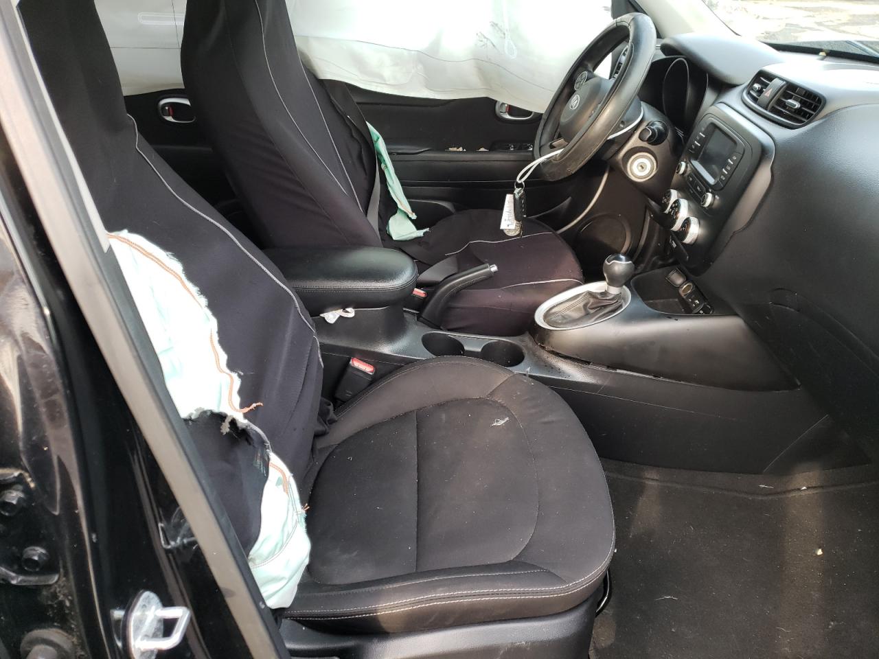 Photo 5 from auction – 2017 KIA SOUL with VIN KNDJN2A20H7469612