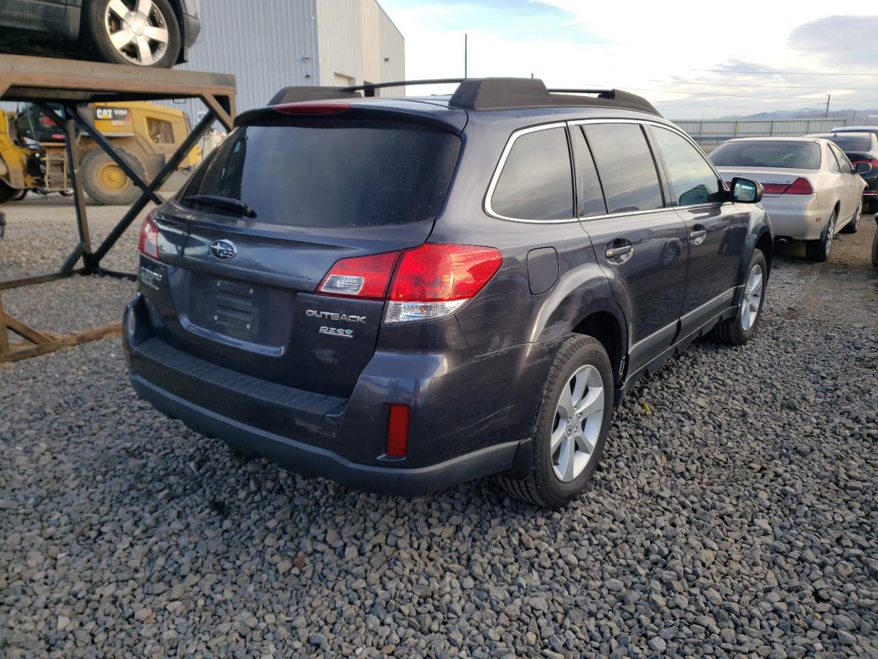 Photo 4 from auction – 2013 SUBARU OUTBACK 2. with VIN 4S4BRBCCXD3281899