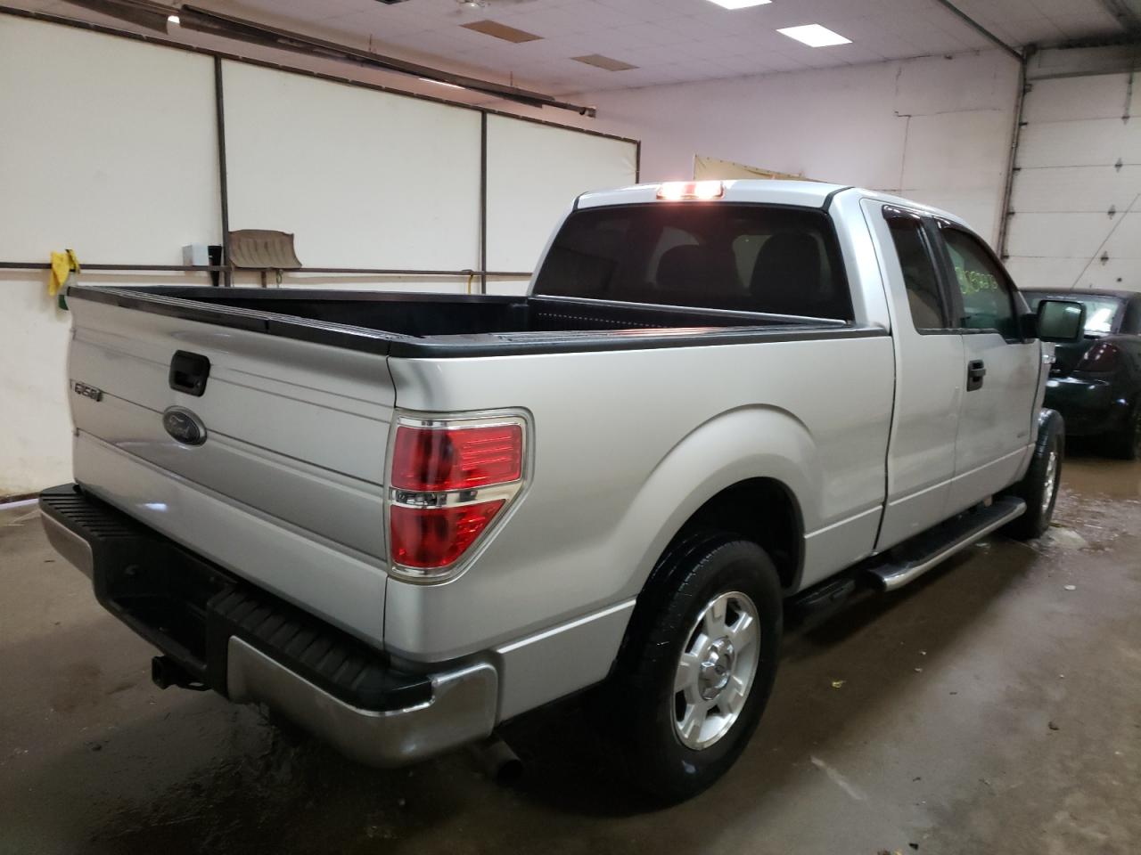 Photo 4 from auction – 2012 FORD F150 SUPER with VIN 1FTFX1CT6CFD05103