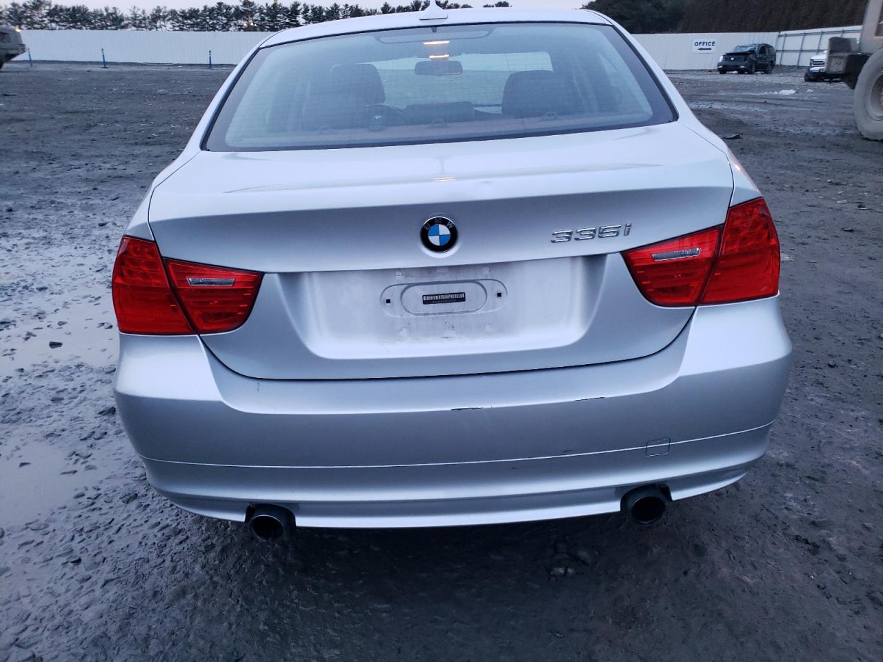 Photo 9 from auction – 2009 BMW 335 I with VIN WBAPM77509NL87675