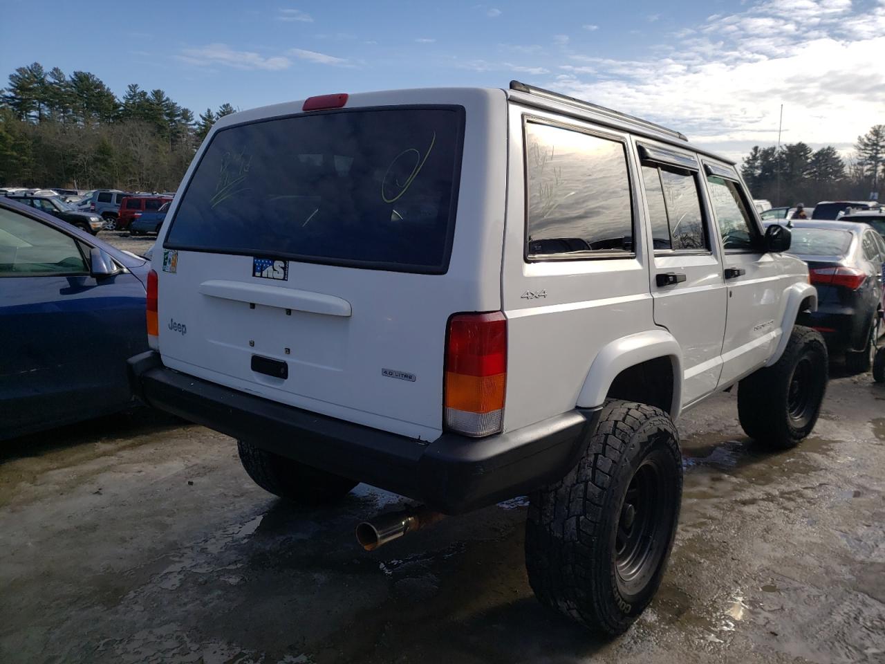 Photo 4 from auction – 2001 JEEP CHEROKEE S with VIN 1J4FF48S01L514933