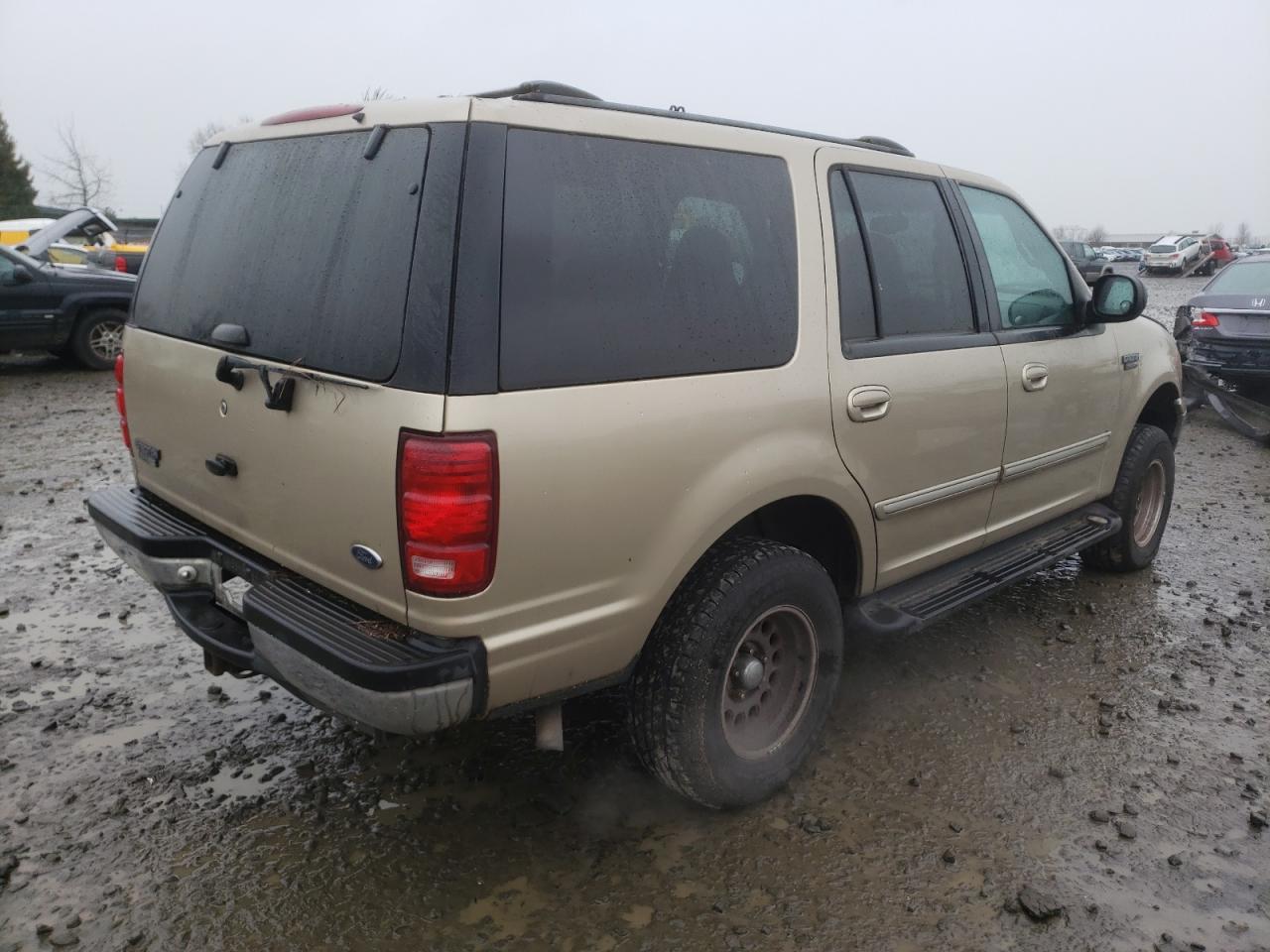 Photo 4 from auction – 2000 FORD EXPEDITION with VIN 1FMPU16L6YLB94100