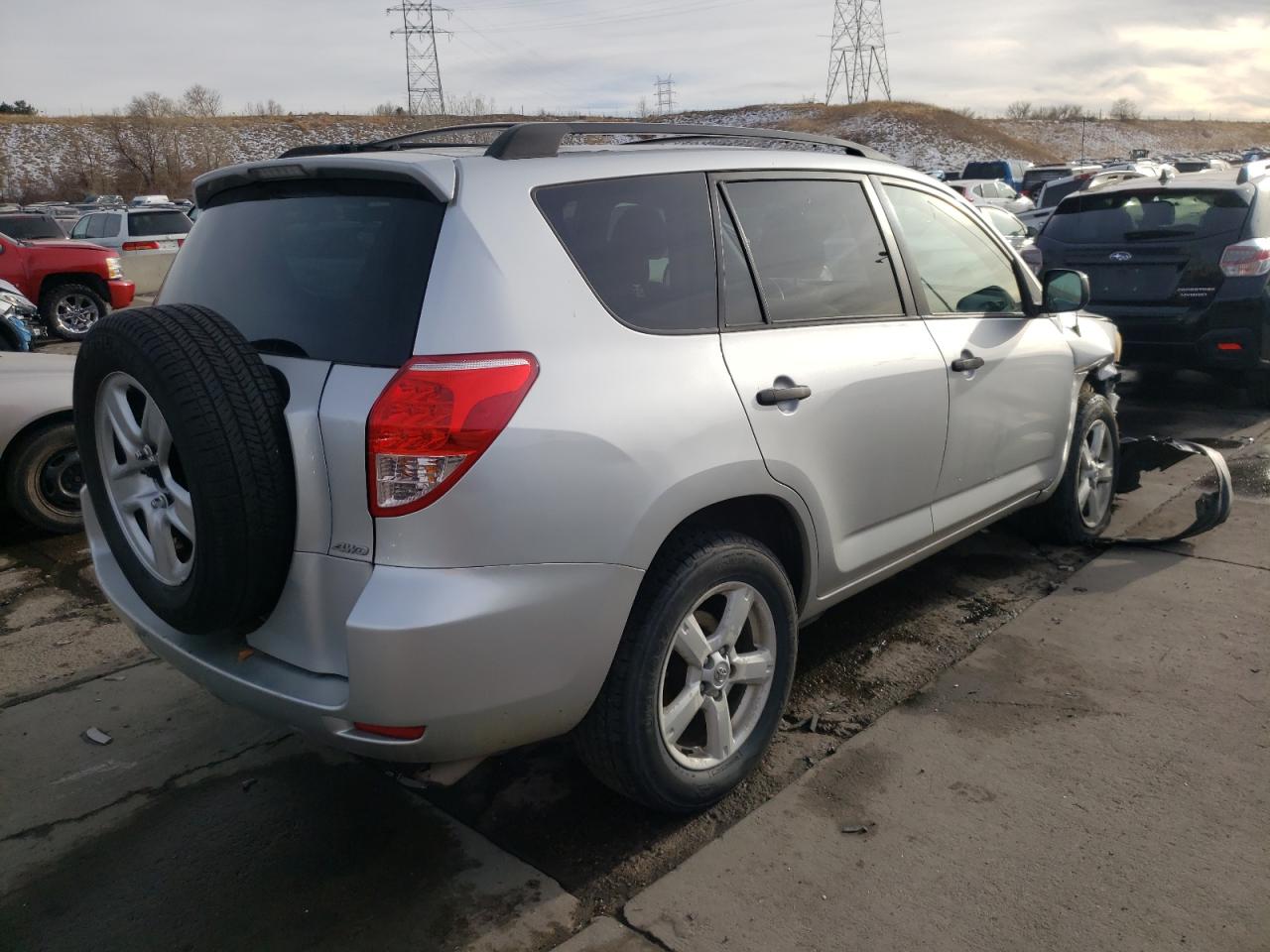Photo 4 from auction – 2006 TOYOTA RAV4 with VIN JTMBD33V366011019