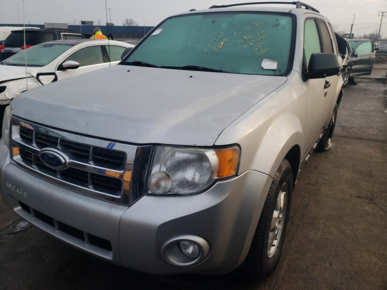 Photo 2 from auction – 2009 FORD ESCAPE XLT with VIN 1FMCU93G79KB87233