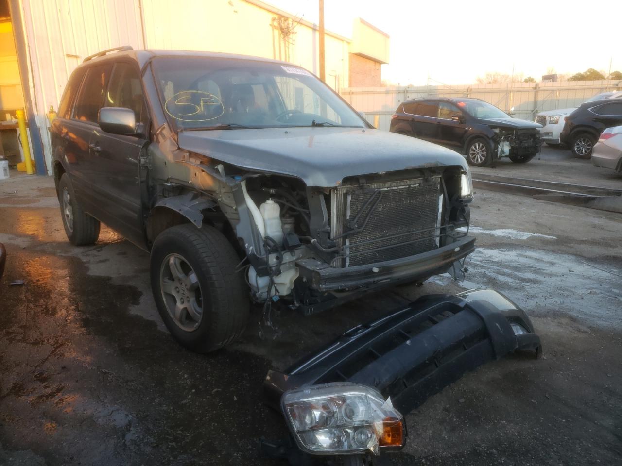 HONDA PILOT EXL 2008 with VIN 5FNYF18678B038810 - Photo from auction