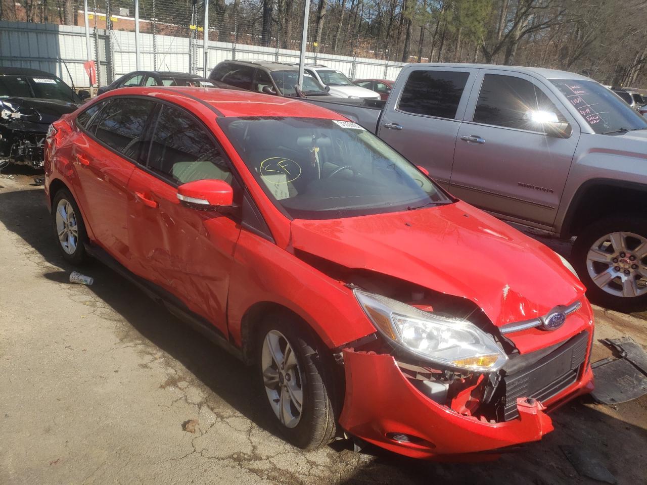 FORD FOCUS SE 2014 with VIN 1FADP3F22EL257728 - Photo from auction