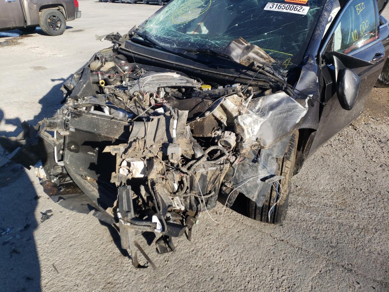 Photo 9 from auction – 2015 CHRYSLER 200 LIMITE with VIN 1C3CCCAB1FN721465