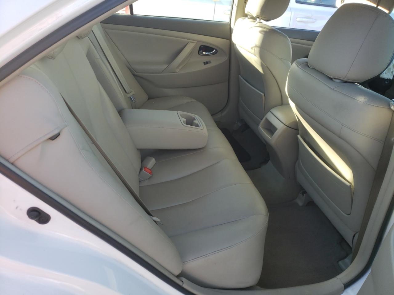 Photo 6 from auction – 2011 TOYOTA CAMRY BASE with VIN 4T1BF3EK8BU671930