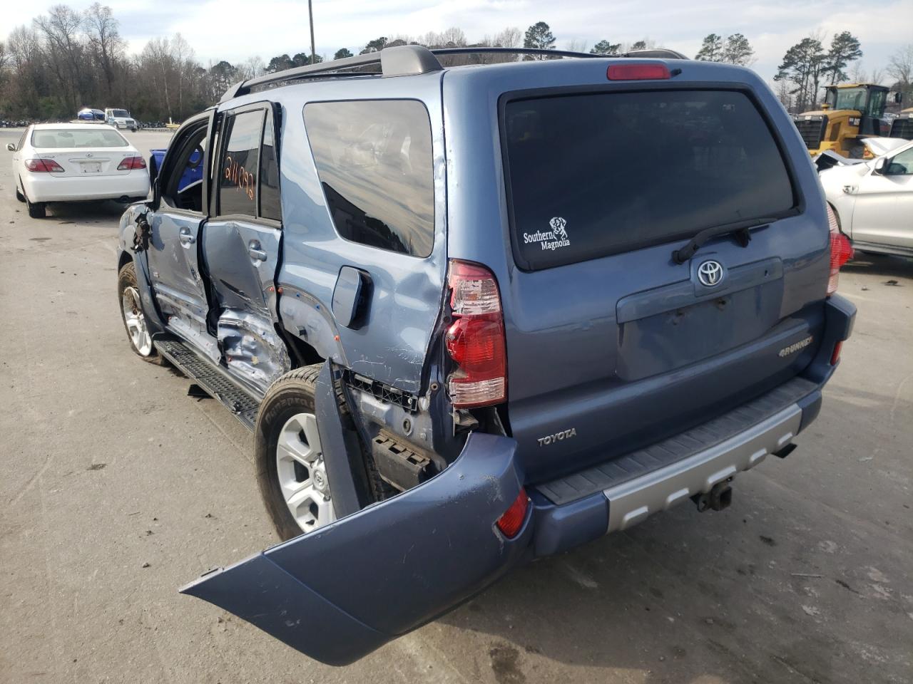 Photo 3 from auction – 2003 TOYOTA 4RUNNER SR with VIN JTEBU14R238006119