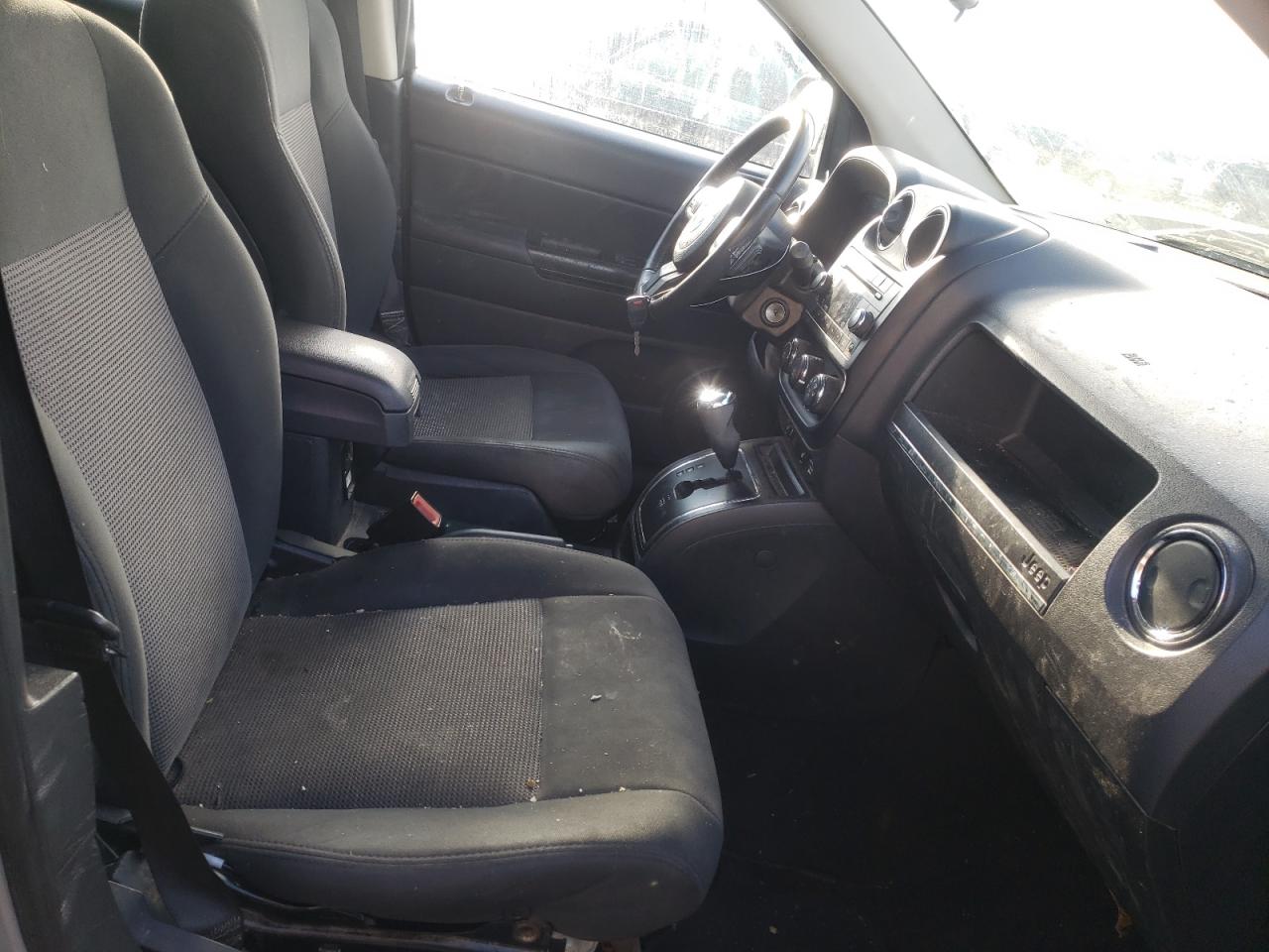 Photo 5 from auction – 2011 JEEP COMPASS SP with VIN 1J4NF1FB4BD250611