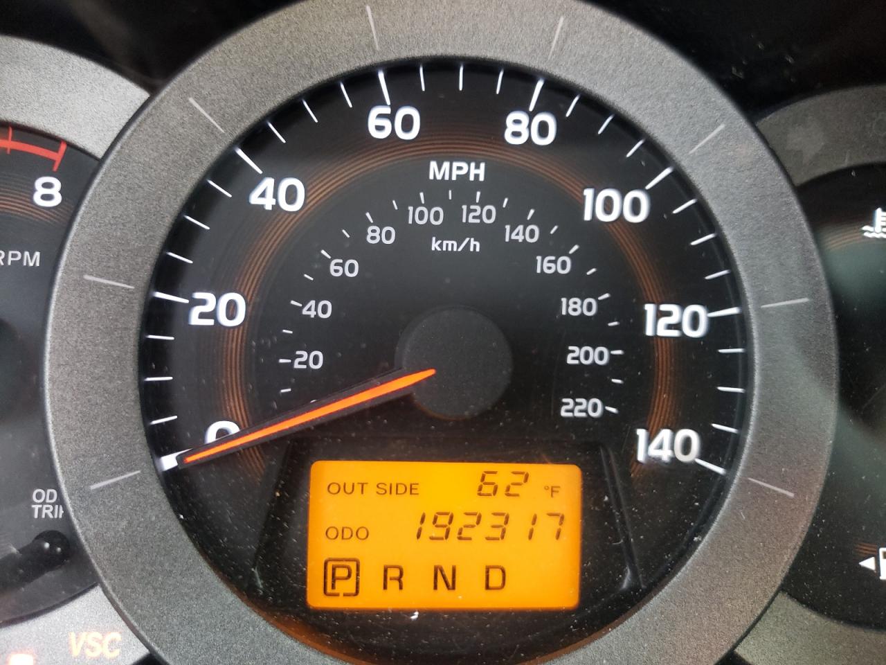 Photo 8 from auction – 2006 TOYOTA RAV4 with VIN JTMBD33V366011019