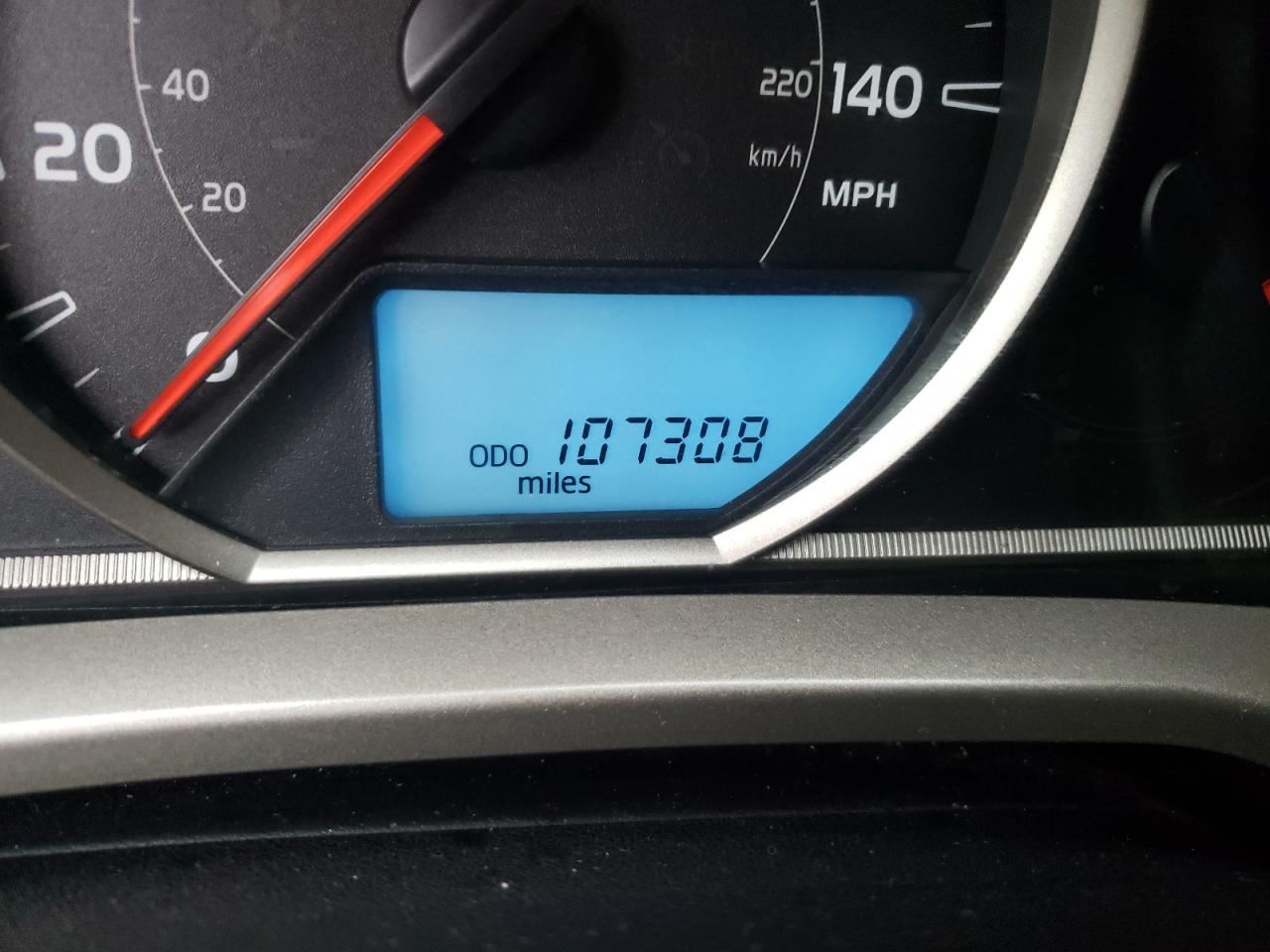 Photo 8 from auction – 2014 TOYOTA RAV4 XLE with VIN JTMWFREV9ED035735