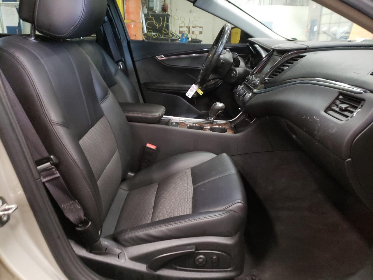 Photo 5 from auction – 2014 CHEVROLET IMPALA LT with VIN 2G1125S38E9295924