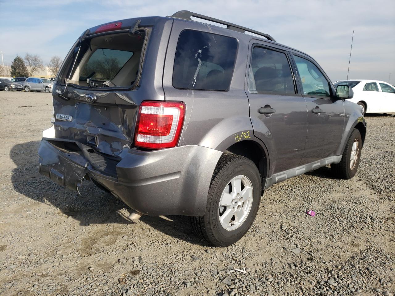 Photo 4 from auction – 2010 FORD ESCAPE XLT with VIN 1FMCU0D75AKD07674