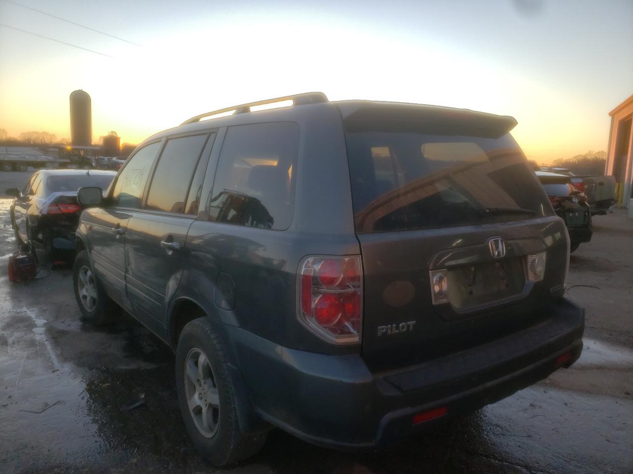 Photo 3 from auction – 2008 HONDA PILOT EXL with VIN 5FNYF18678B038810