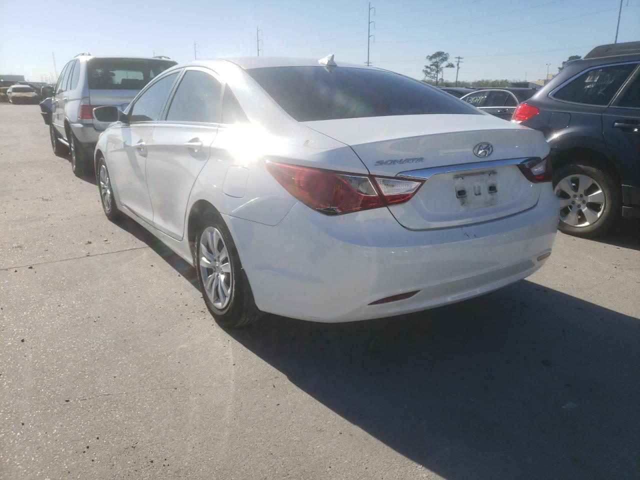 Photo 3 from auction – 2012 HYUNDAI SONATA GLS with VIN 5NPEB4AC3CH406278