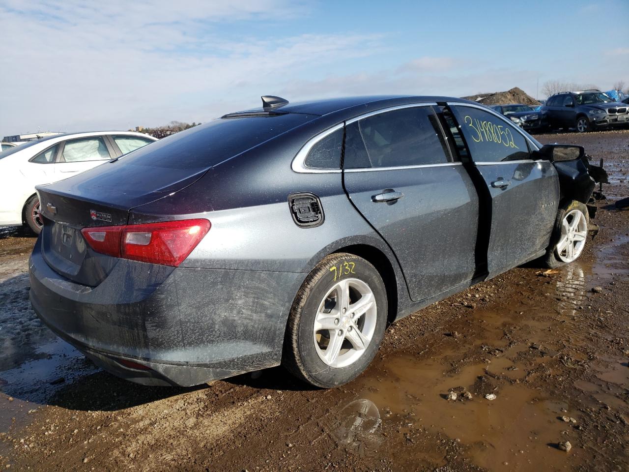 Photo 4 from auction – 2021 CHEVROLET MALIBU LS with VIN 1G1ZB5ST7MF047401