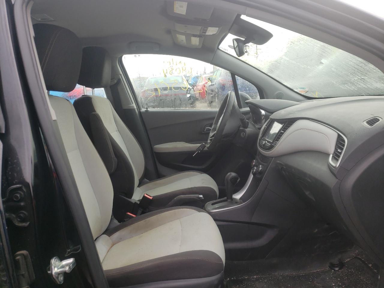 Photo 5 from auction – 2017 CHEVROLET TRAX LS with VIN 3GNCJKSB4HL190959