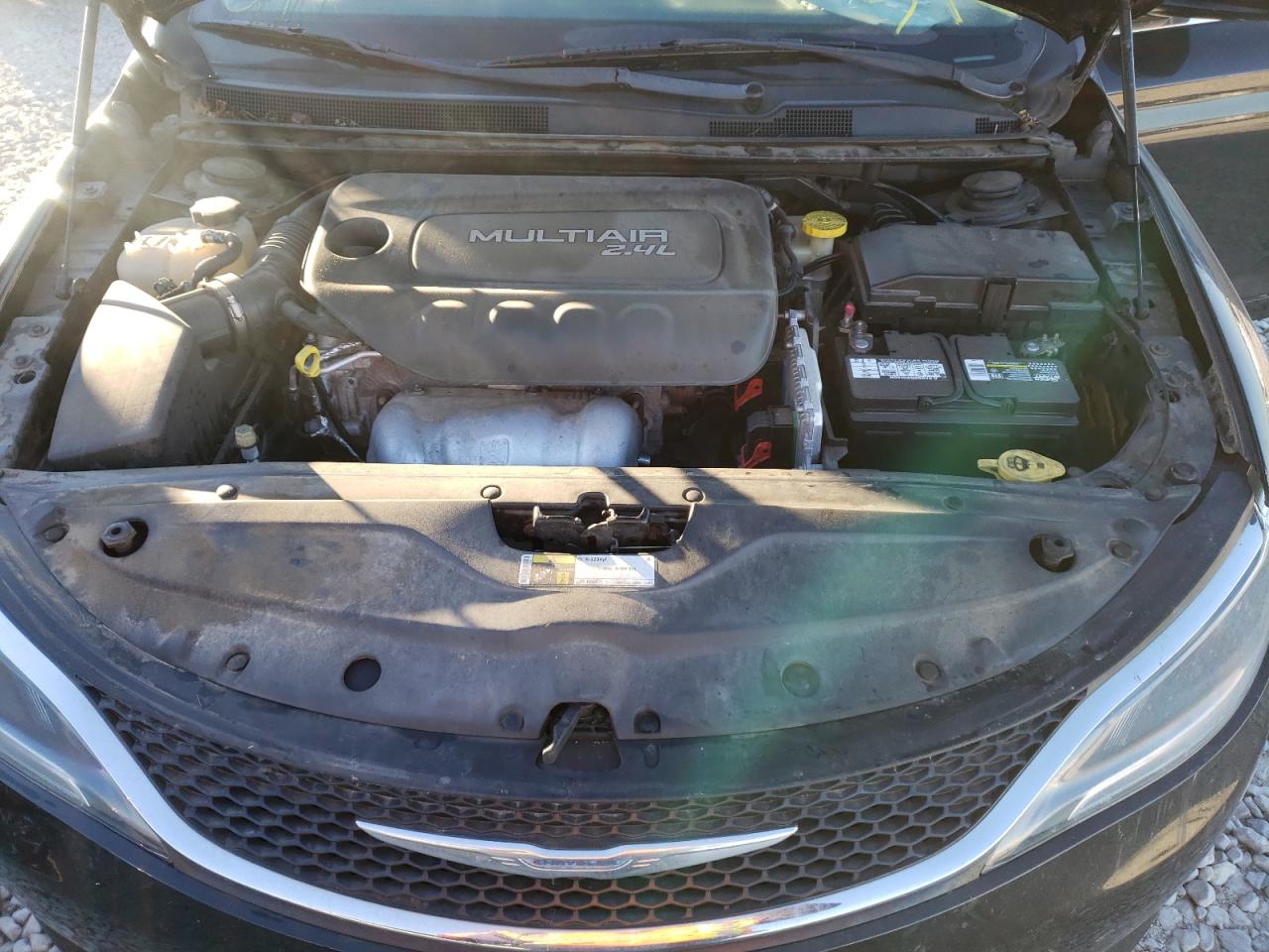 Photo 7 from auction – 2015 CHRYSLER 200 LIMITE with VIN 1C3CCCAB6FN714222