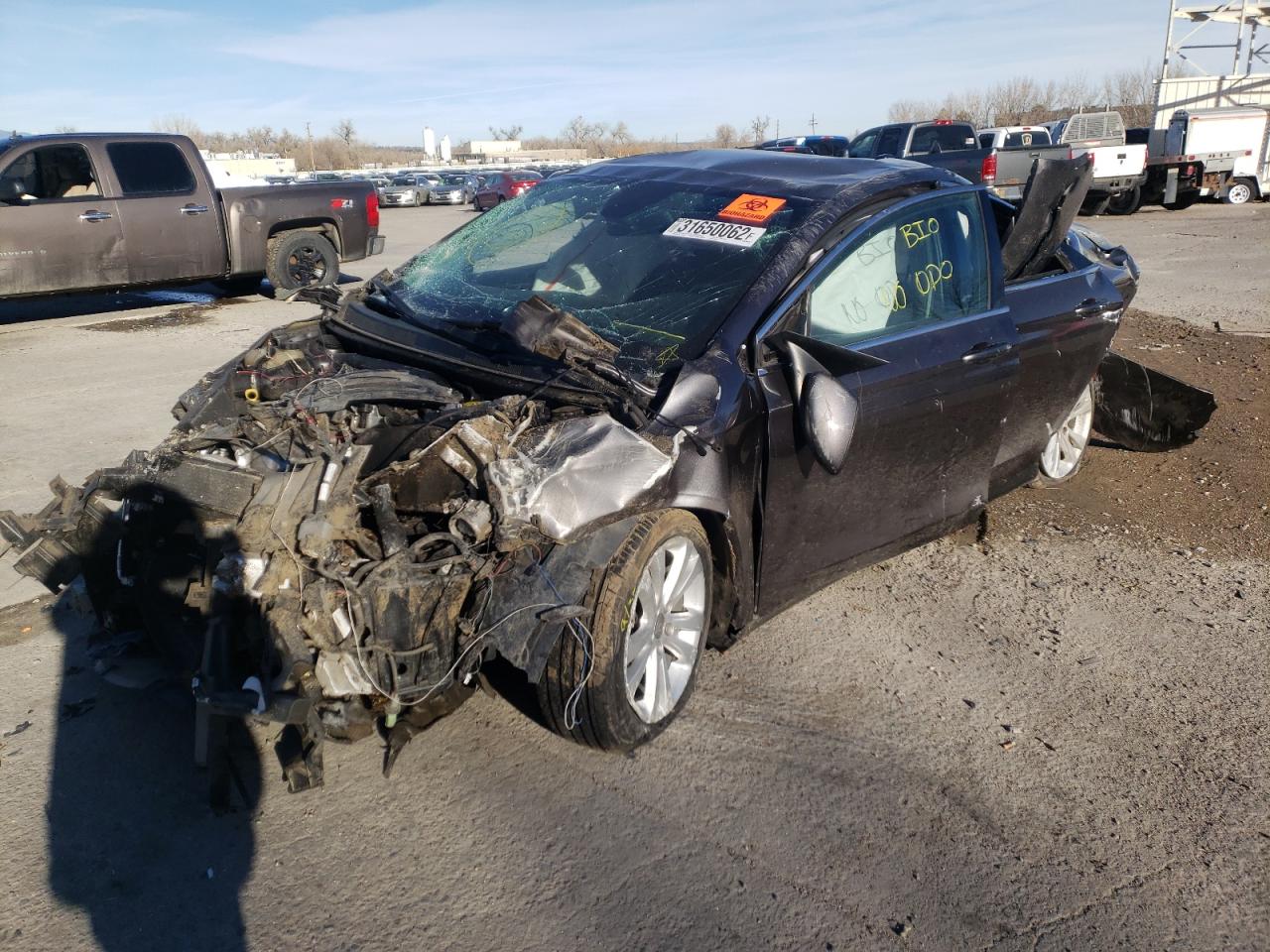 Photo 2 from auction – 2015 CHRYSLER 200 LIMITE with VIN 1C3CCCAB1FN721465