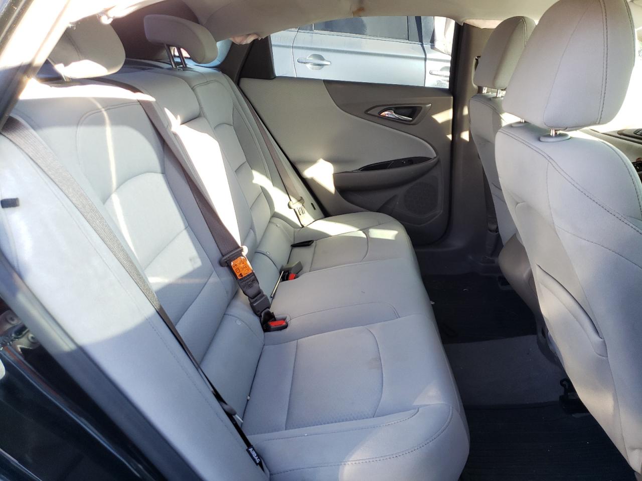Zdjęcie 17 z aukcji – 2016 CHEVROLET MALIBU LS z VIN 1G1ZB5ST1GF213934