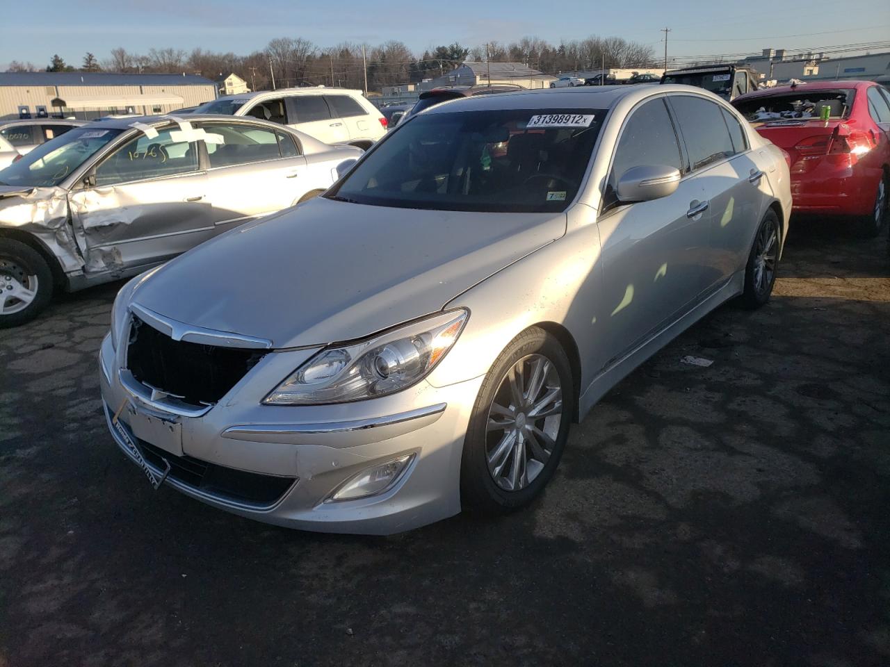 Photo 2 from auction – 2012 HYUNDAI GENESIS 4. with VIN KMHGC4DF6CU171601